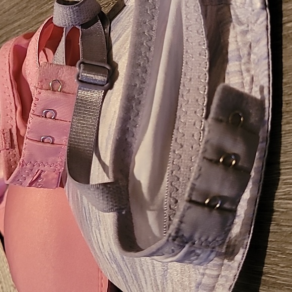 2 bras size 34A - Picture 5 of 9